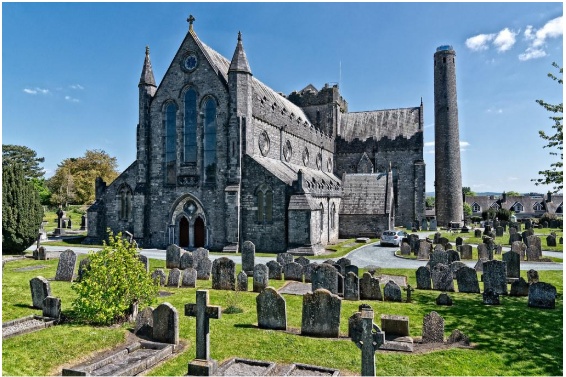 St. Canice’s Cathedral & Round Tower