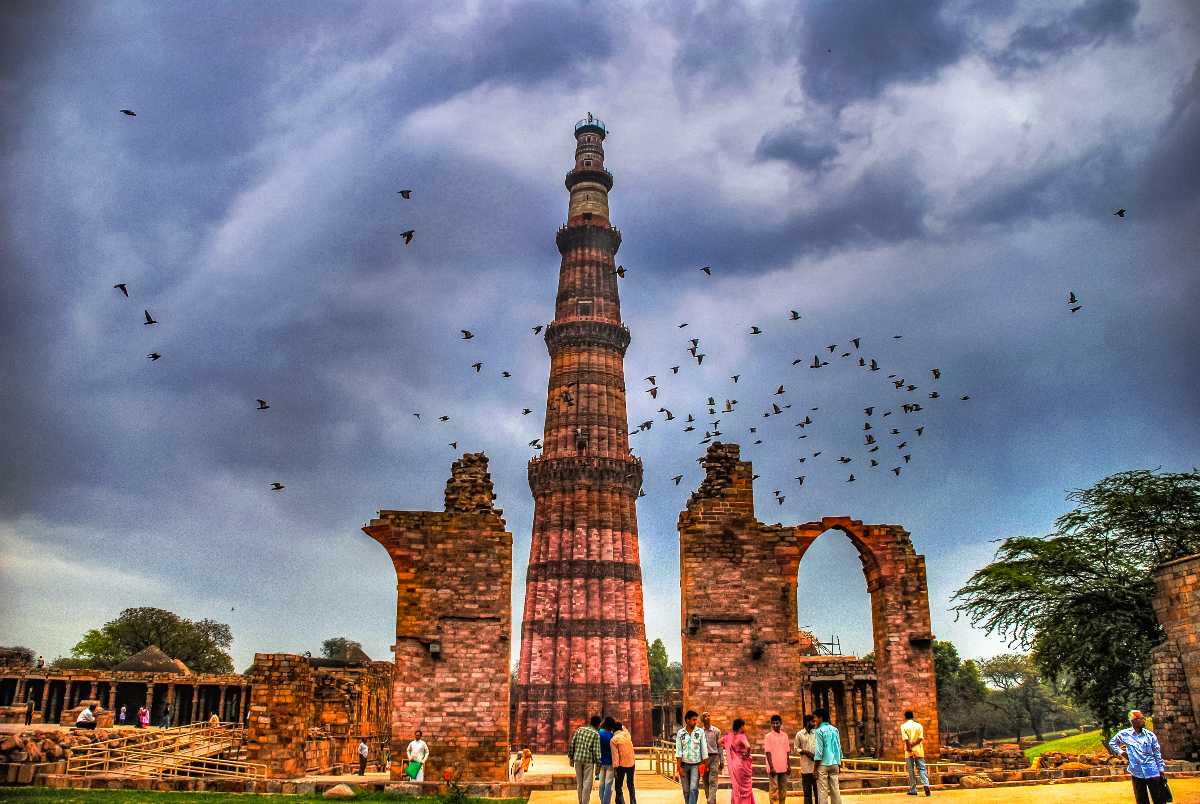 Qutub Minar - One Travel Girl